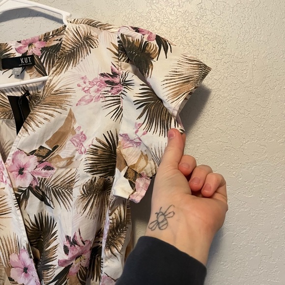 NWT KUT from the Kloth Jamila Wrap Blouse Size Small - Picture 10 of 10